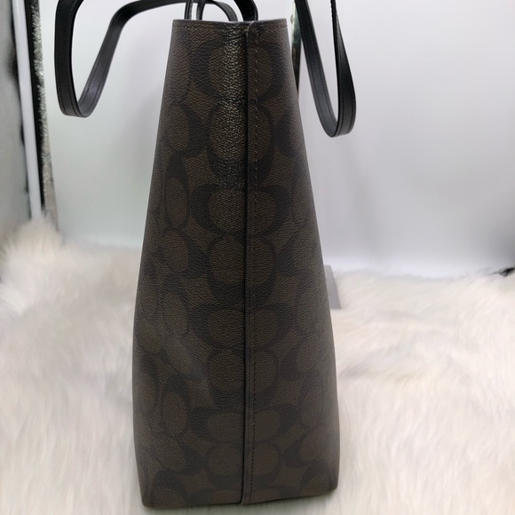 🎄🎁 Coach signature avenue tote - Picture 4 of 7